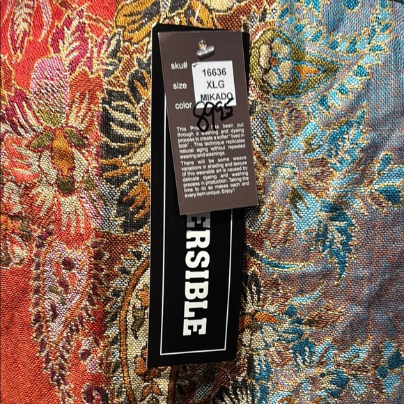 Elegant reversible vest with paisley pattern by ANU - Picture 5 of 16